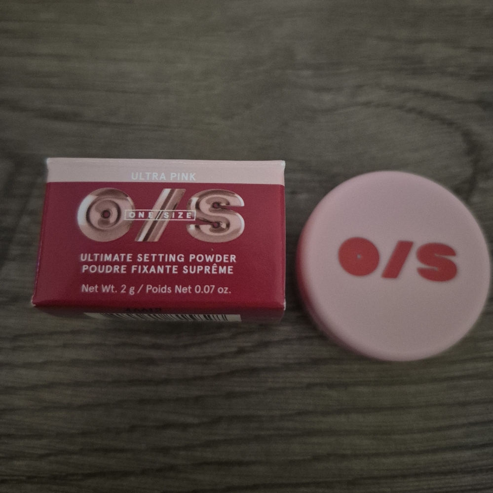 ONE/SIZE Ultimate Setting Powder in Ultra Pink Mini